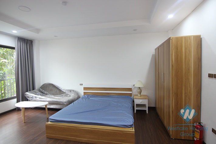 A new and modern studio for rent in Xuan Dieu, Tay Ho, Ha Noi